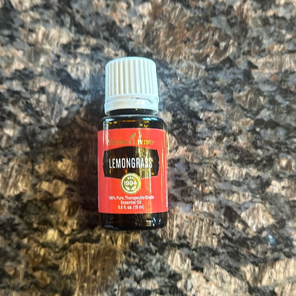 Young Living Lemongrass Oil - UNOPENED